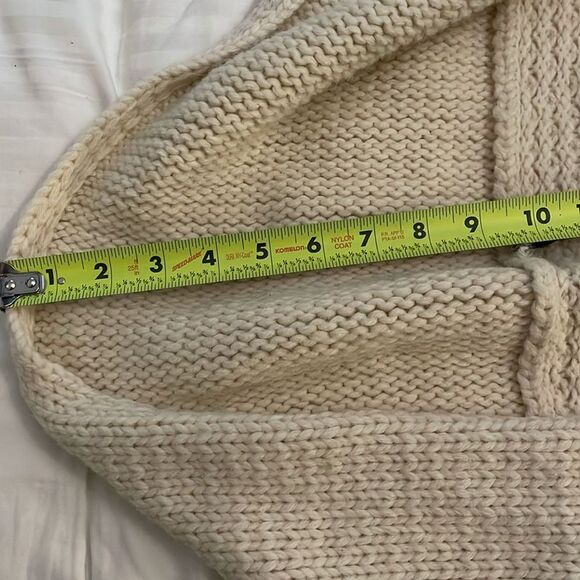 7 For All Mankind Alpaca Wool Blend Cream Knit Shrug Sweater Womens Size Medium - Picture 10 of 13